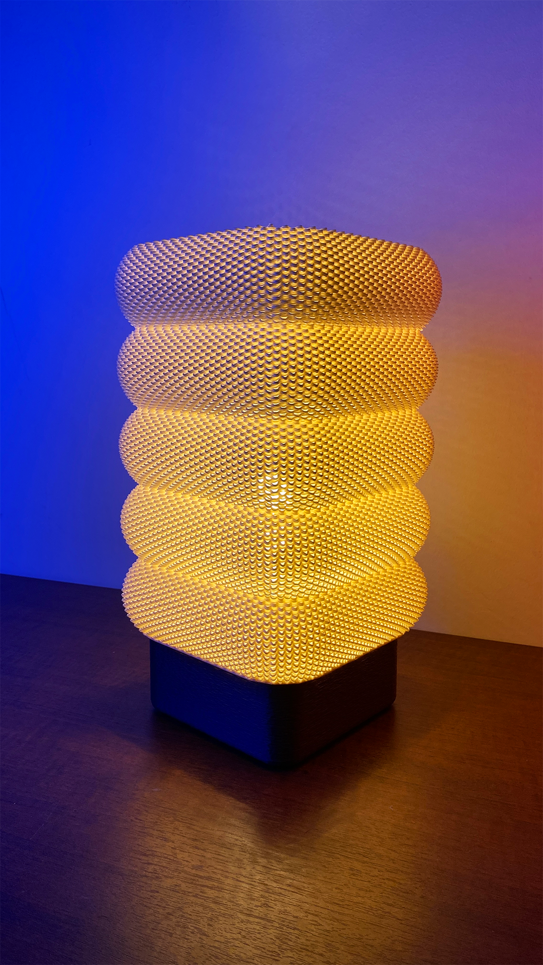 Sara Adaptive Lampshade